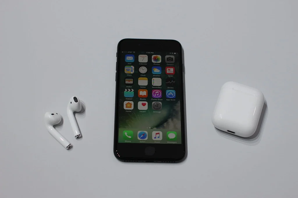 Flowcase for AirPods Max Shield Case